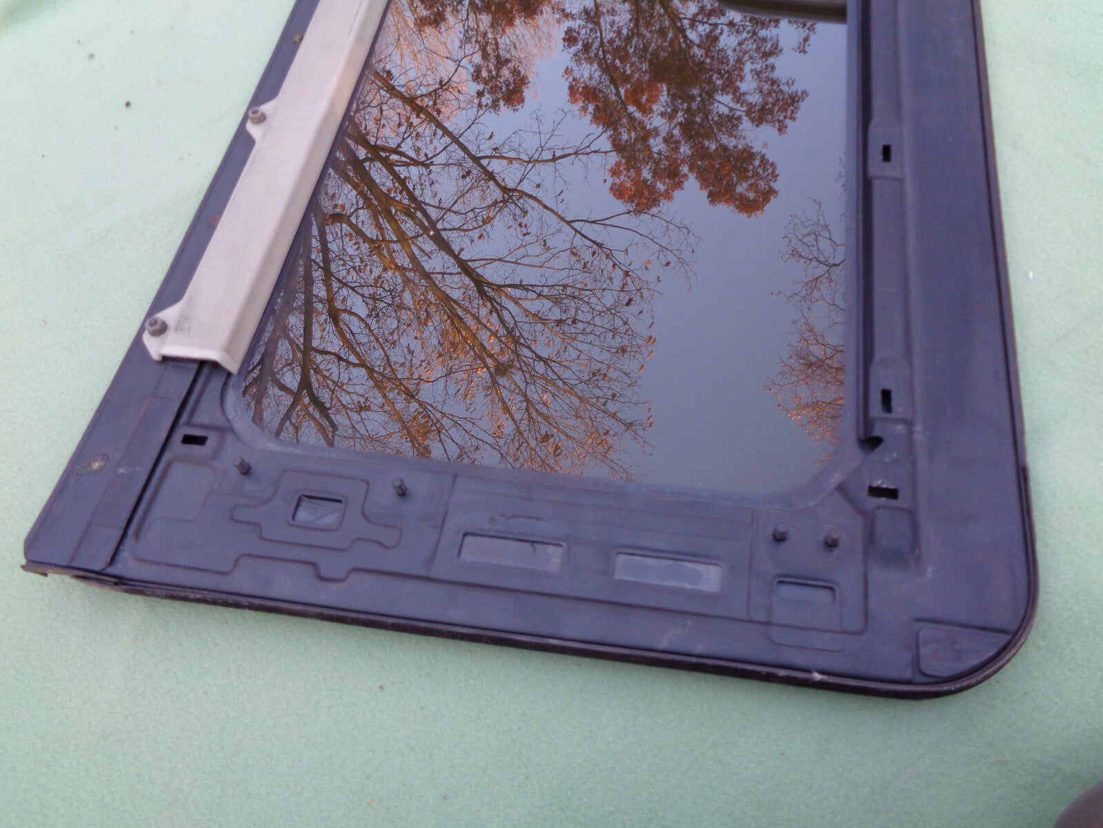 1988 1989 1990 1991 TOTOYA CAMRY OEM SUNROOF GLASS PANEL FREE SHIPPING - RarePartsFinder.Com