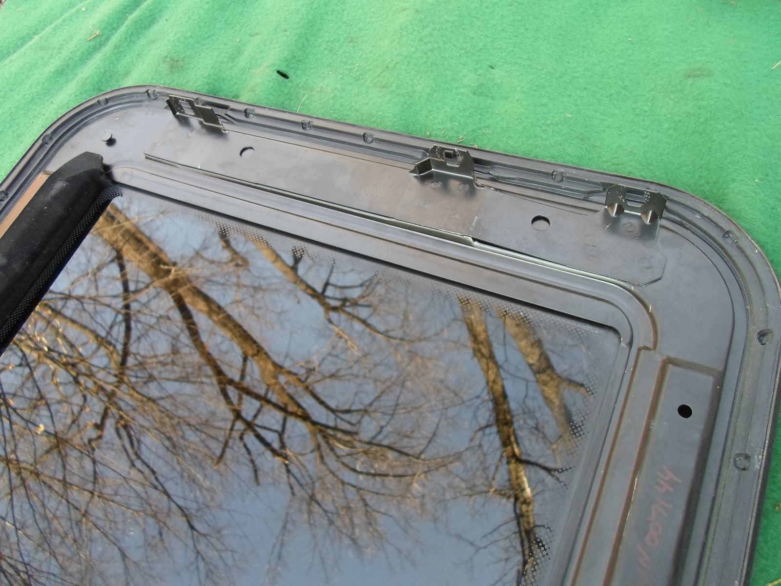 1997 AUDI A6 QUATTRO 2.8 AWD YEAR SPECIFIC SUNROOF GLASS  OEM FREE SHIPPING!