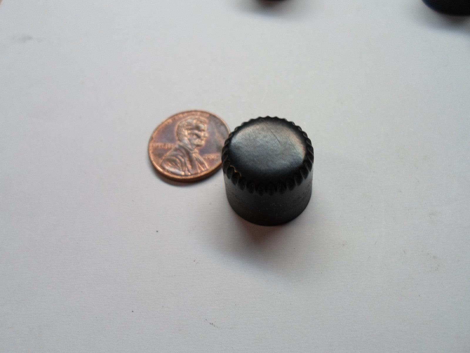 2001 2002 2003 2004 SATURN  VUE  RADIO STEREO TUNER KNOB OEM FREE SHIPPING! - RarePartsFinder.Com