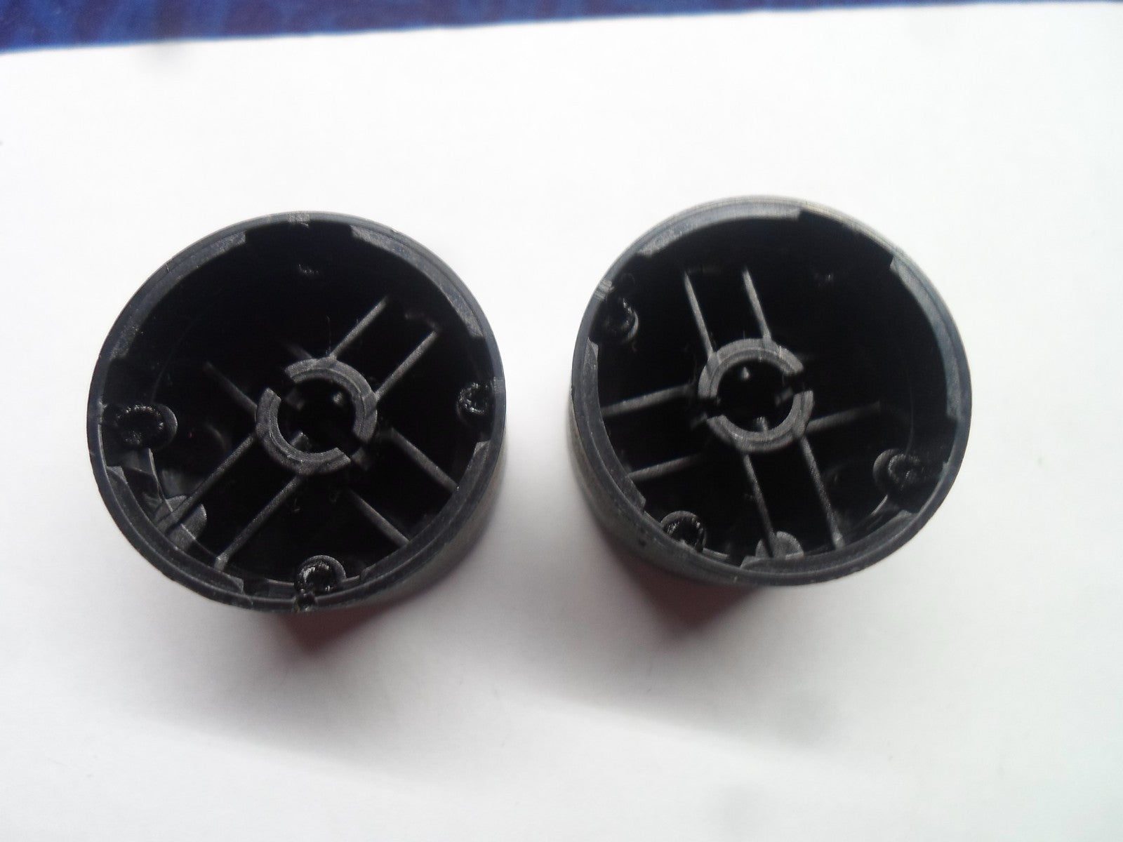 2007 2008 2009 KIA SPECTRA STEREO TUNER RADIO KNOB SET OEM FREE SHIPPING! - RarePartsFinder.Com