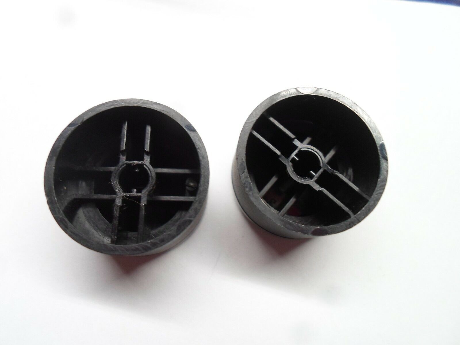 2006 2007 KIA OPTIMA  RADIO STEREO TUNER CONTROL KNOB SET OEM FREE SHIPPING - RarePartsFinder.Com