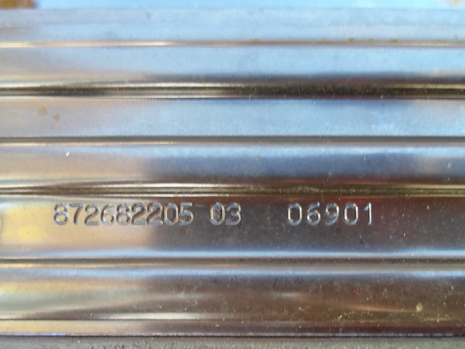 2006 CHEVY AVALANCHE OEM FACTORY SUNROOF GLASS YEAR SPECIFIC FREE SHIPPING - RarePartsFinder.Com