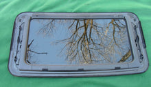 2000 HYUNDAI SONATA OEM YEAR SPECIFIC SUNROOF GLASS NO ACCIDENT FREE SHIPPING!