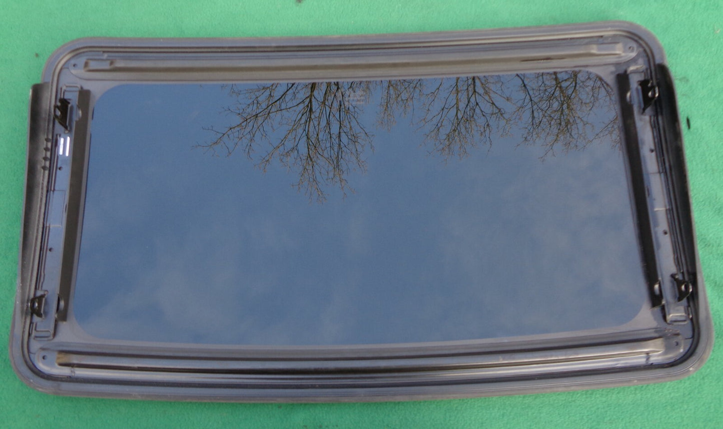 2003 - 2006 LINCOLN LS OEM SUNROOF GLASS 3W4Z-54500A18-AA
