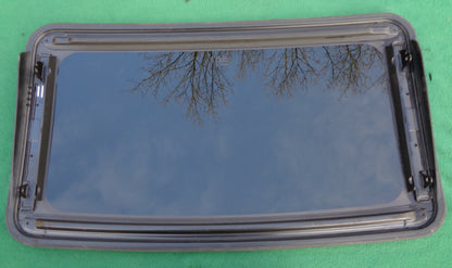 2003 - 2006 LINCOLN LS OEM SUNROOF GLASS 3W4Z-54500A18-AA