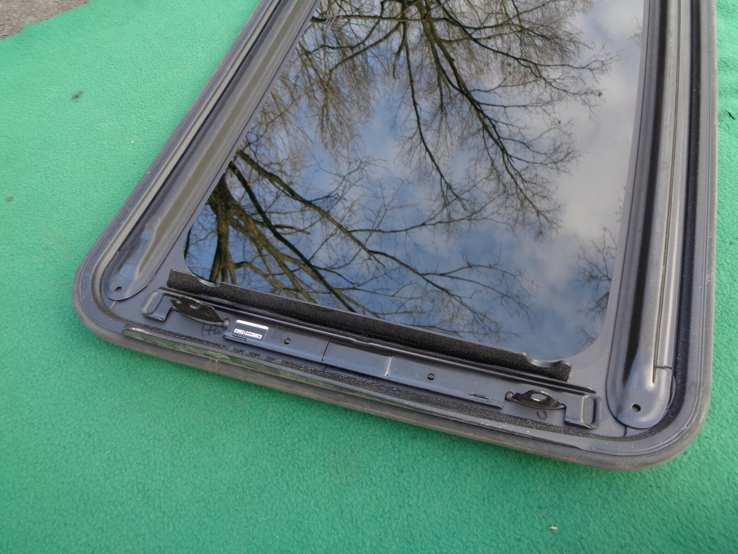 2003 - 2006 LINCOLN LS OEM SUNROOF GLASS 3W4Z-54500A18-AA