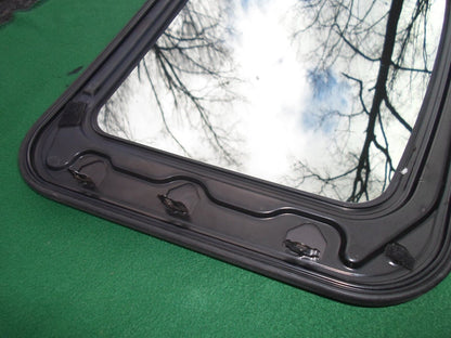2003 FORD TAURUS YEAR SPECIFIC SUNROOF GLASS OEM   NICE SEAL  FREE SHIPPING!
