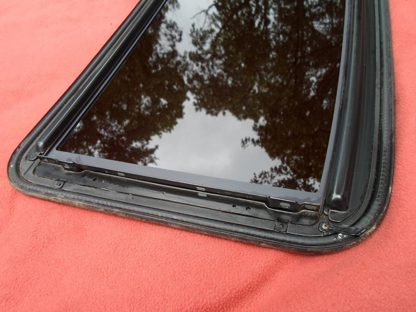 2001 LEXUS ES300 YEAR SPECIFIC OEM SUNROOF GLASS PANEL NO ACCIDENT!  FREE SHIPP