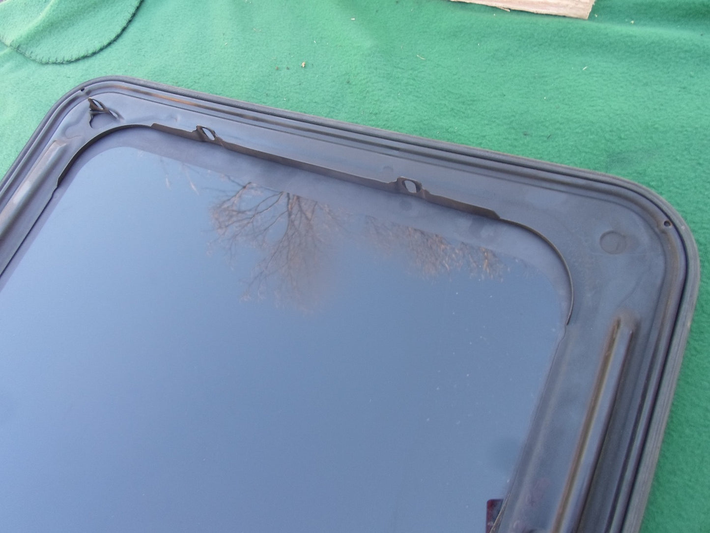 2001 CHEVROLET MALIBU OEM FACTORY YEAR SPECIFIC SUNROOF GLASS   FREE SHIPPING!