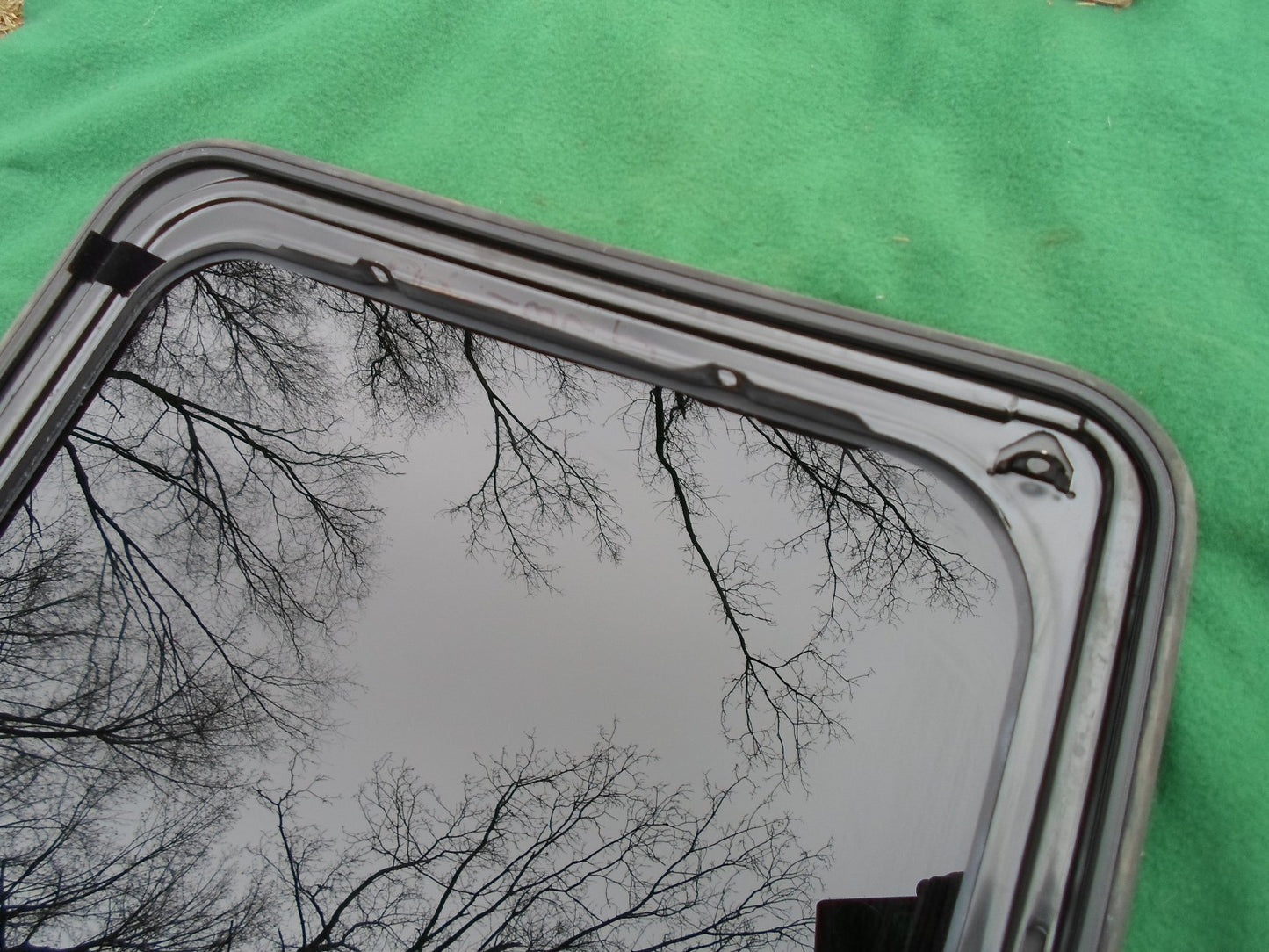 1999 OLDSMOBILE ALERO YEAR SPECIFIC SUNROOF GLASS NO ACCIDENT OEM FREE SHIPPING!