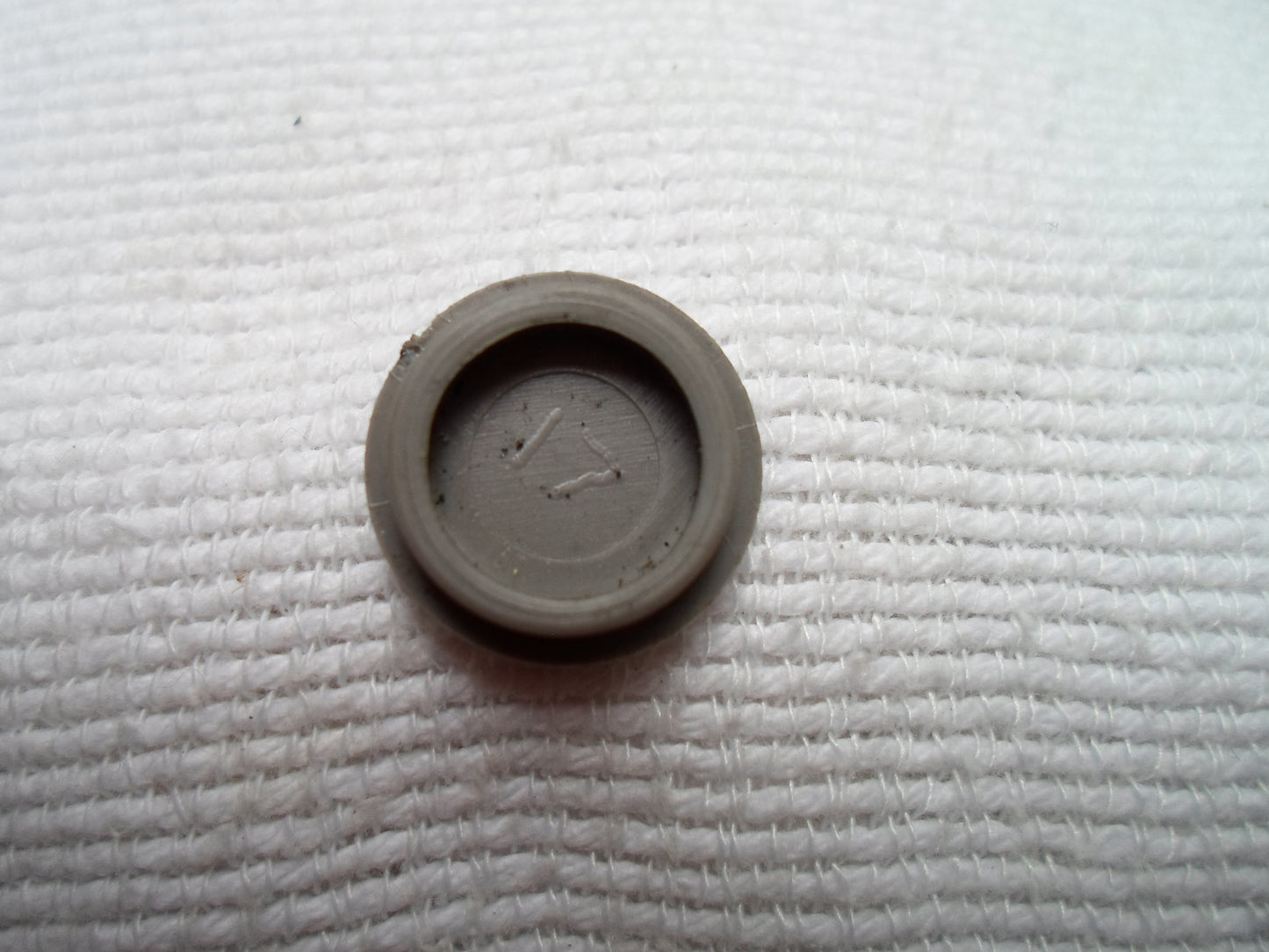 Suburban Tahoe Yukon Grey Pull/Grab/Assist Handle Screw Bolt Cover Plug Cap OEM
