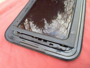 2004 HYUNDAI ELANTRA OEM YEAR SPECIFIC SUNROOF GLASS NO ACCIDENT! FREE SHIPPING!