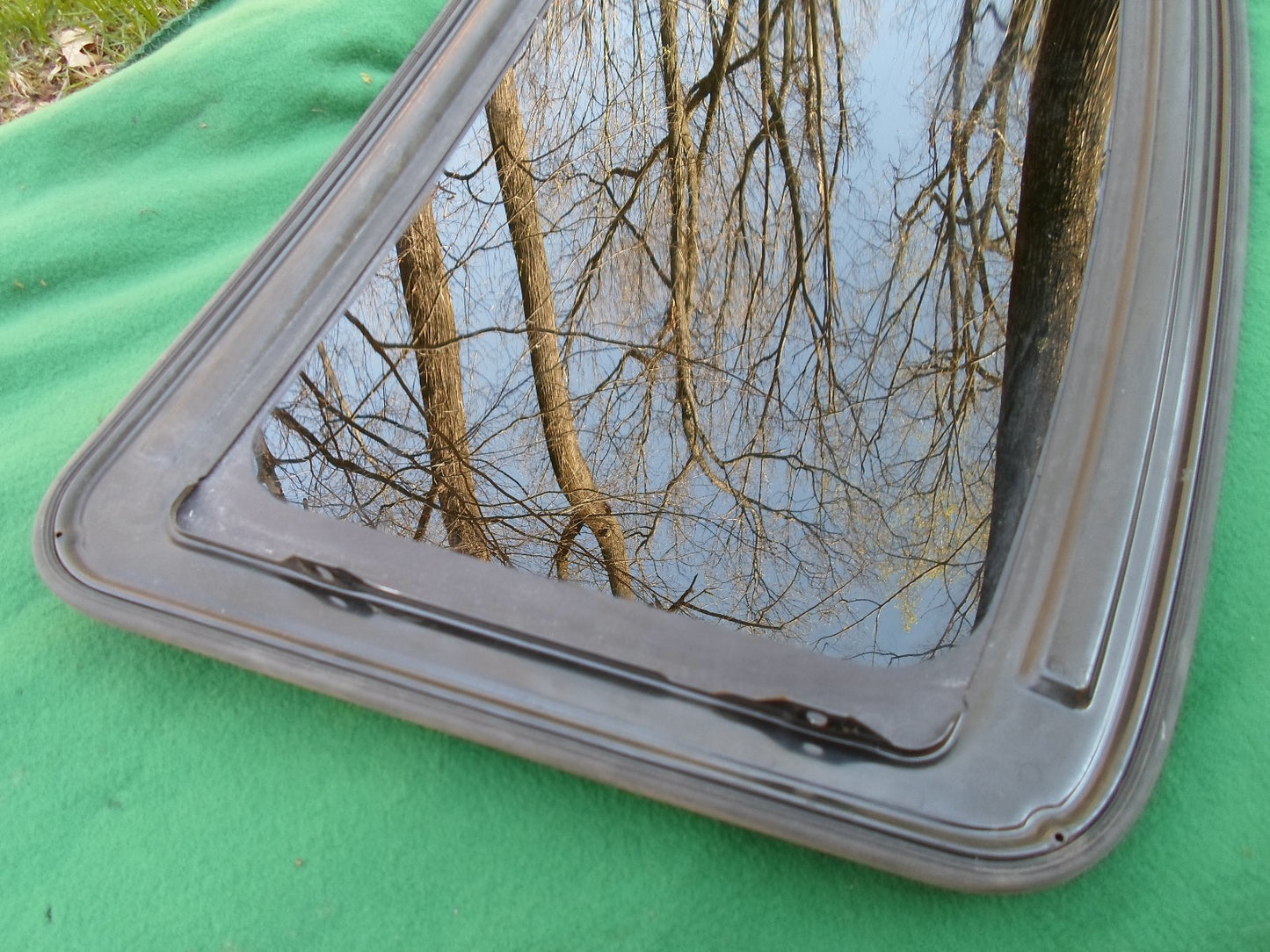 2003 CHRYSLER PT CRUISER YEAR SPECIFIC FACTORY OEM SUNROOF GLASS 05016632AB; 05016632AA