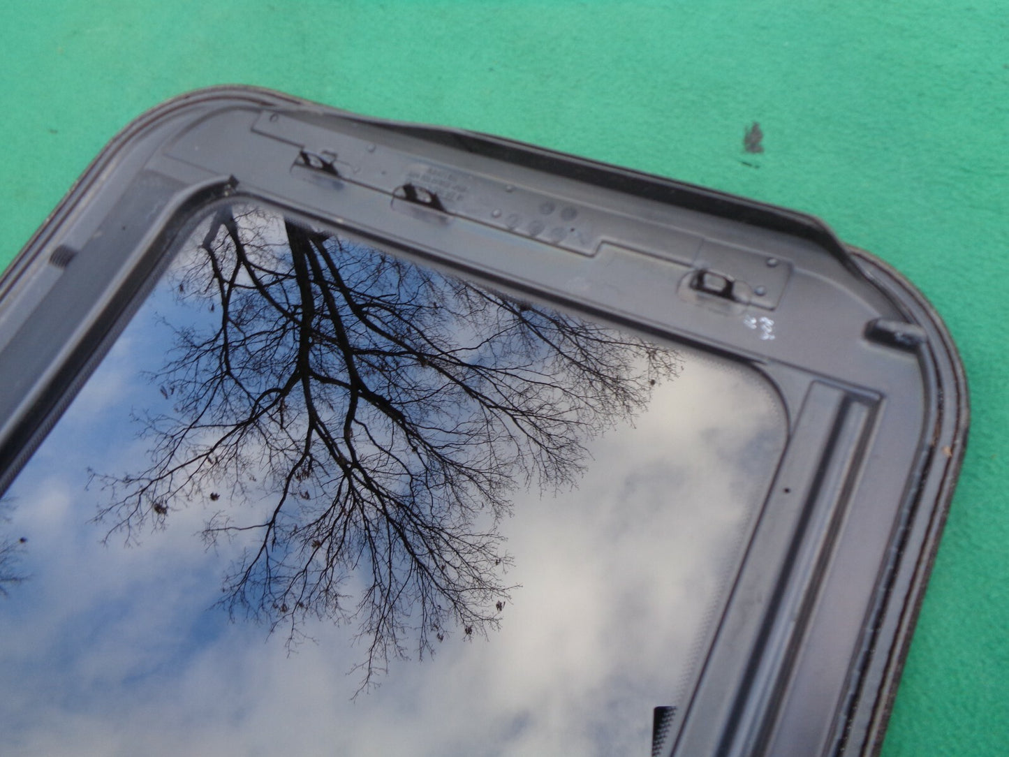 2009 PORSCHE CAYENNE YEAR SPECIFIC OEM FACTORY SUNROOF GLASS FREE SHIPPING!