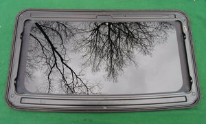 2002 CHEVY TRAILBLAZER  YEAR SPECIFIC SUNROOF GLASS PANEL  OEM FREE SHIPPING!