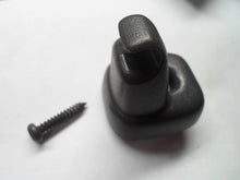 97 98 99 LINCOLN TOWN CAR SUN VISOR CLIP W/SCREW OEM FREE SHIPPING! SV1 - RarePartsFinder.Com