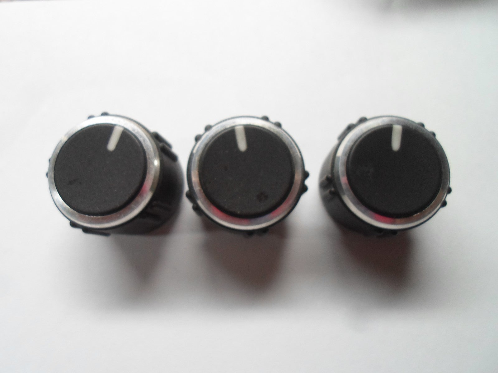 04 - 08 CHEVY MALIBU CLIMATE CONTROL HVAC KNOB SET OEM 15207612 22732643