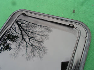 2009 - 2010 PONTIAC G3 OEM FACTORY SUNROOF GLASS NO ACCIDENT FREE SHIPPING!