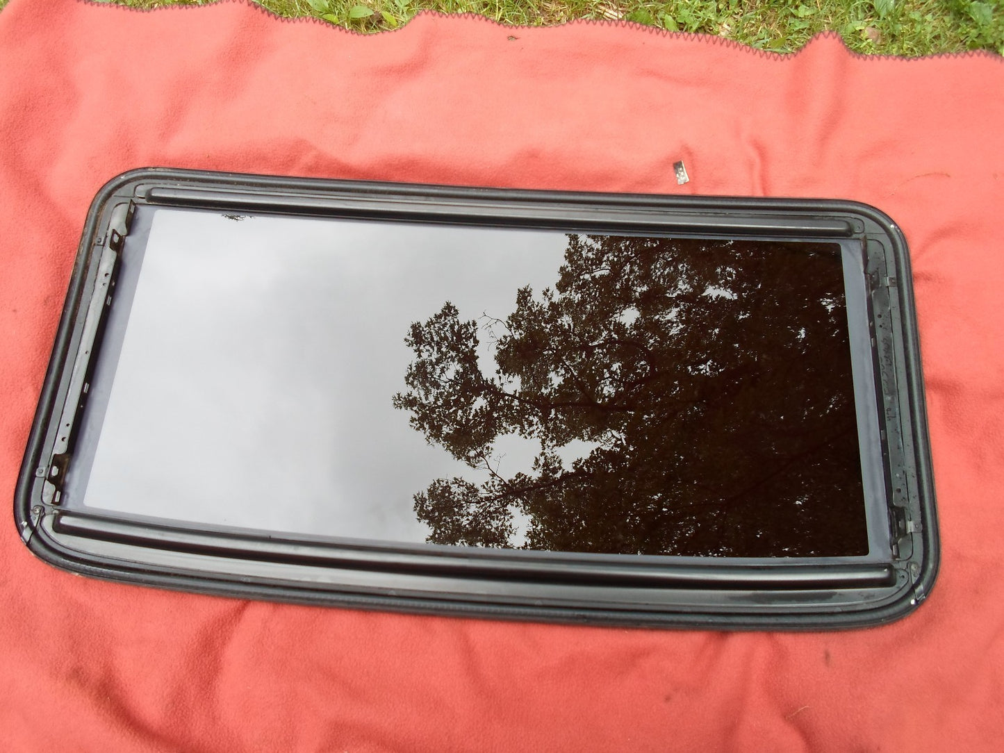 2001 LEXUS ES300 YEAR SPECIFIC OEM SUNROOF GLASS PANEL NO ACCIDENT!  FREE SHIPP