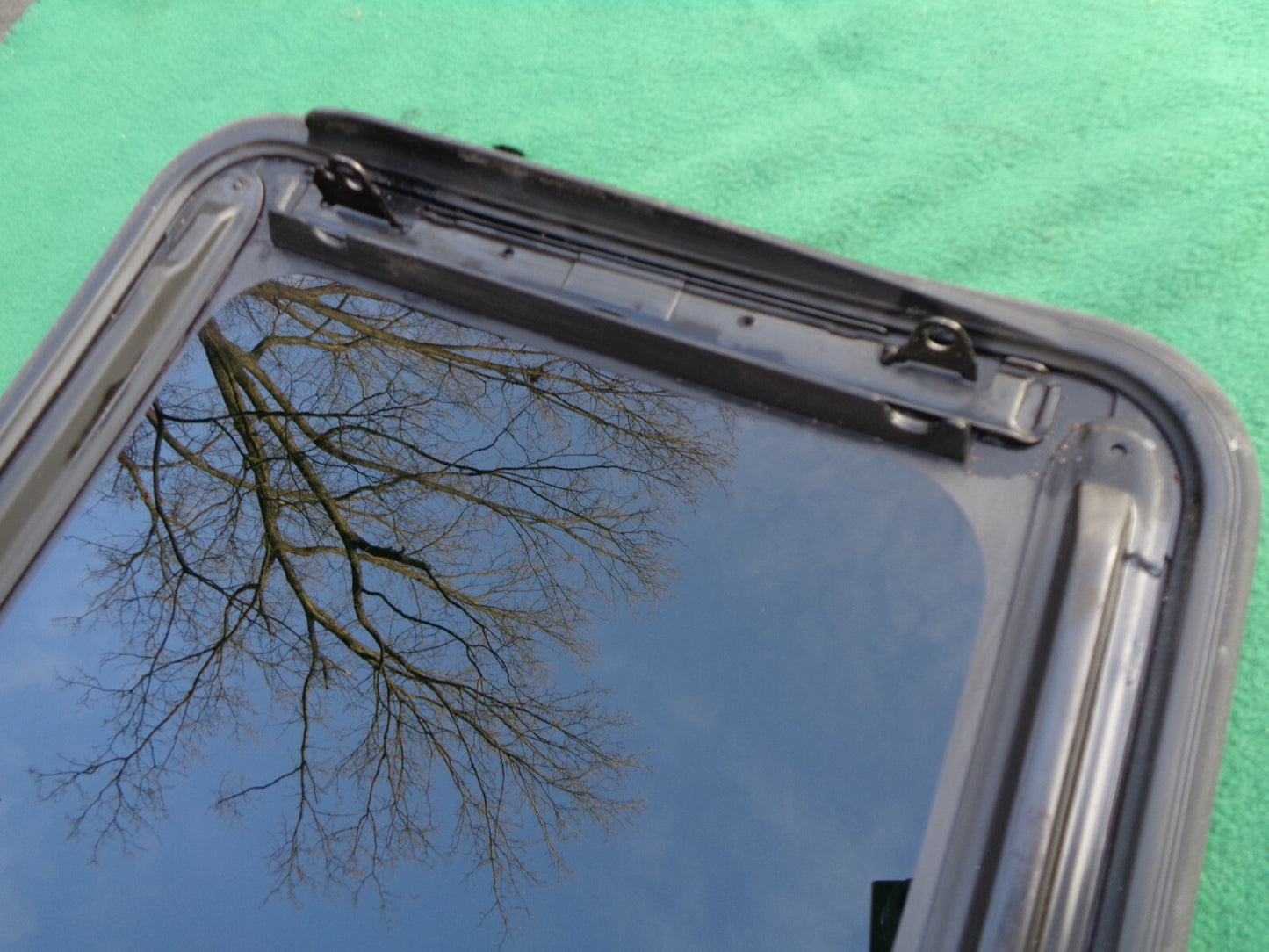 2003 - 2006 LINCOLN LS OEM SUNROOF GLASS 3W4Z-54500A18-AA