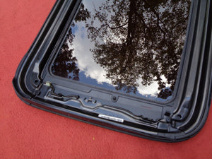 2009 YEAR SPECIFIC HONDA ACCORD 4 DOOR OEM SUNROOF GLASS NO ACCIDENT FREE SHIP