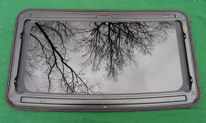 2003 ISUZU RODEO OEM YEAR SPECIFIC SUNROOF GLASS  NO ACCIDENT! FREE SHIPPING!