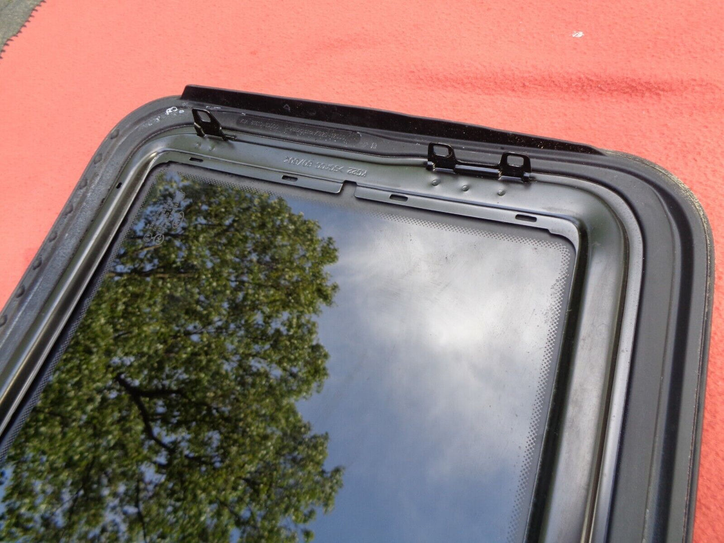 07 08 09 10 KIA RONDO OEM FACTORY SUNROOF GLASS PANEL FREE SHIPPING! - RarePartsFinder.Com