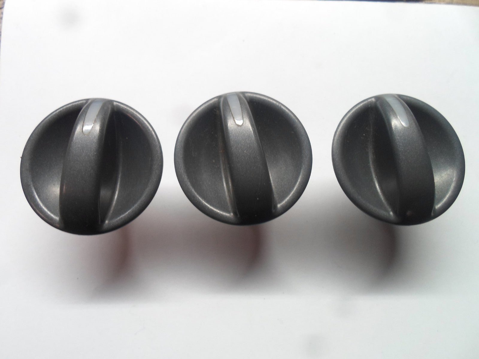 06 - 08 HONDA FIT AC HEATER CLIMATE CONTROL KNOB SET OEM 79581-SLN-A01ZC