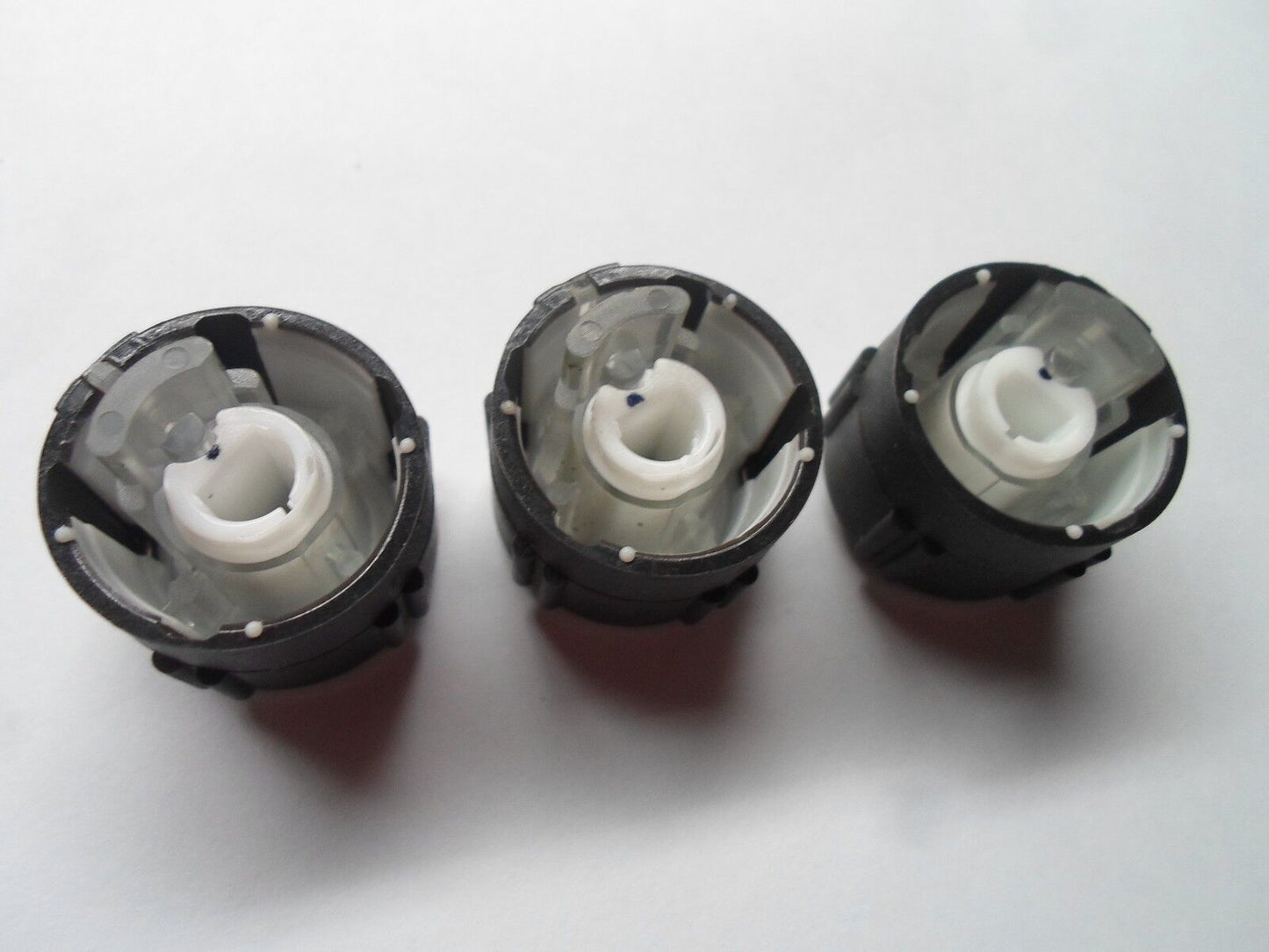 04 05 06 07 CHEVY MALIBU  CLIMATE CONTROL HVAC KNOB SET  OEM FREE SHIPPING! - RarePartsFinder.Com