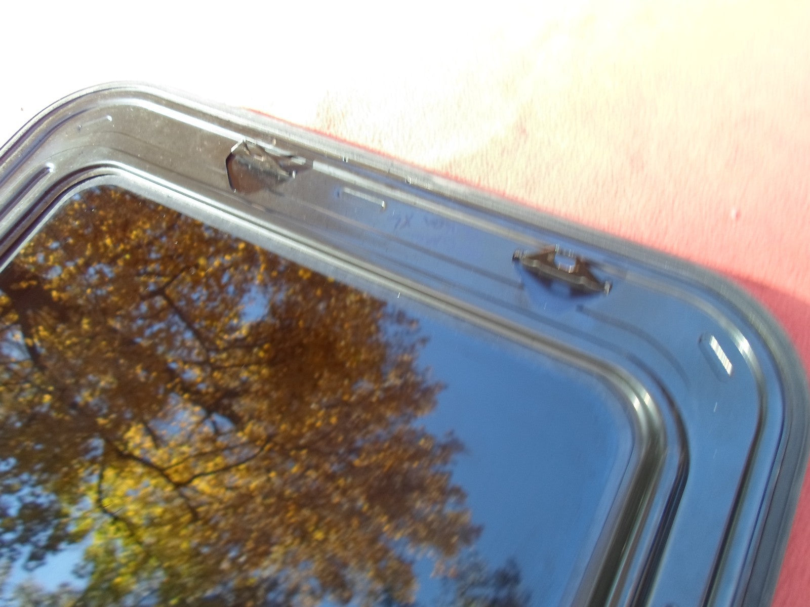 2006 CHEVY AVALANCHE OEM FACTORY SUNROOF GLASS YEAR SPECIFIC FREE SHIPPING - RarePartsFinder.Com