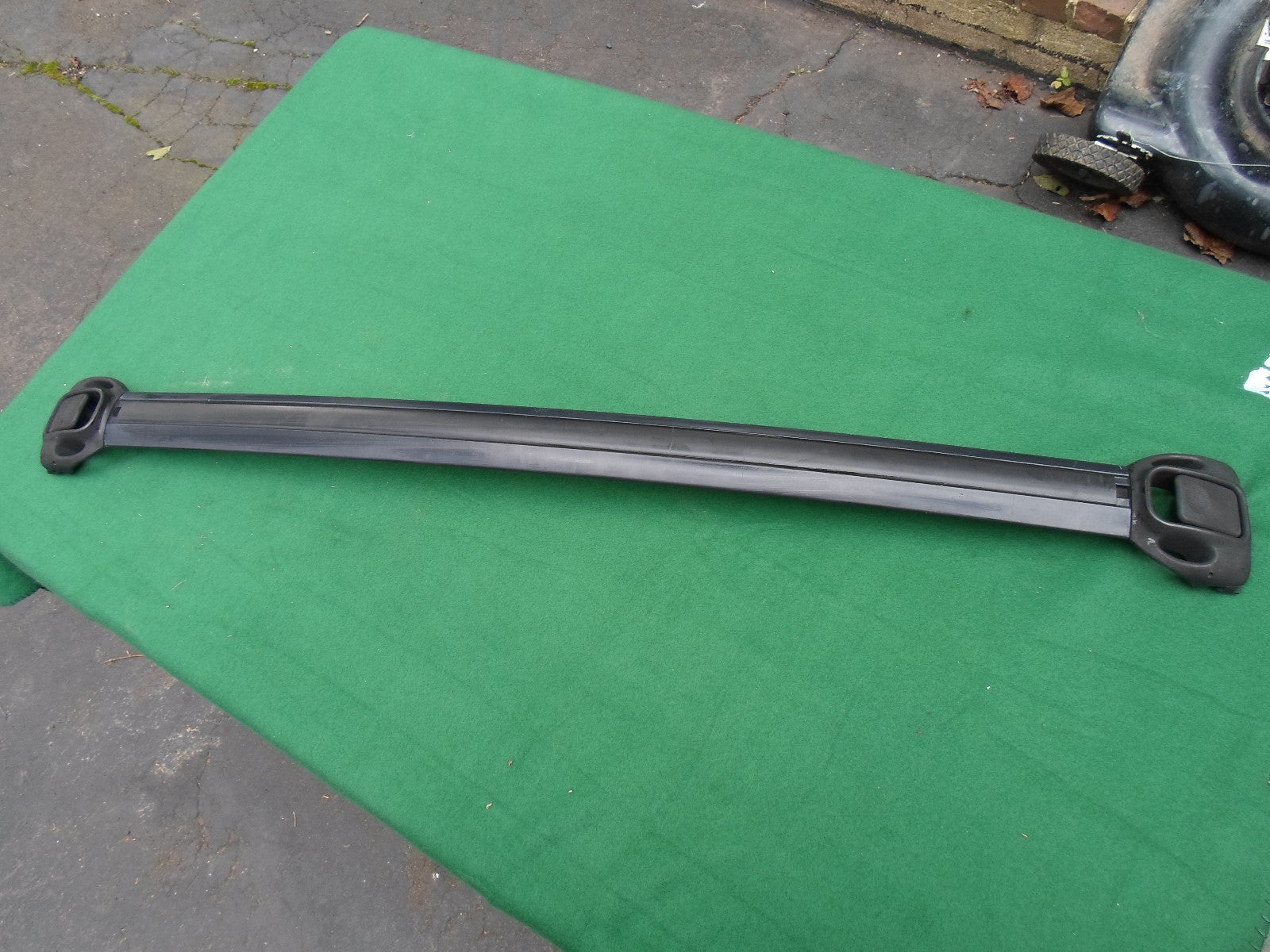 2001 - 2005 DODGE CARAVAN  ROOF RACK CROSS BAR  OEM FREE SHIPPING!
