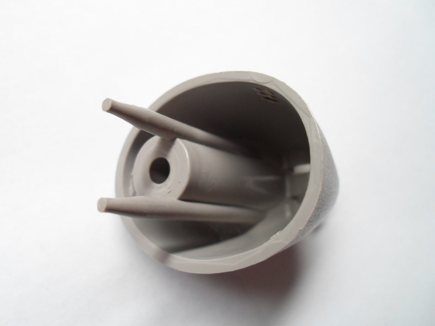 00 - 07 FORD TAURUS 00 - 05 MERCURY SABLE SUN VISOR CLIP OEM 3F1Z-5404132-AAB  FC3