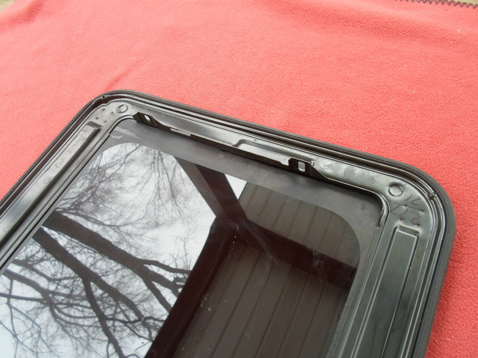 2008 CHEVY TRAILBLAZER YEAR SPECIFIC OEM SUNROOF GLASS NO ACCIDENT FREE SHIPPING