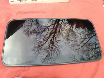 2003 HYUNDAI SONATA OEM YEAR SPECIFIC SUNROOF GLASS NO ACCIDENT FREE SHIPPING! - RarePartsFinder.Com