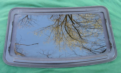 2003 CHRYSLER PT CRUISER YEAR SPECIFIC FACTORY OEM SUNROOF GLASS 05016632AB; 05016632AA