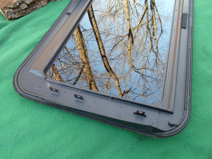 2008 VOLKSWAGON JETTA YEAR SPECIFIC SUNROOF GLASS NO ACCIDENT OEM FREE SHIPPING! - RarePartsFinder.Com