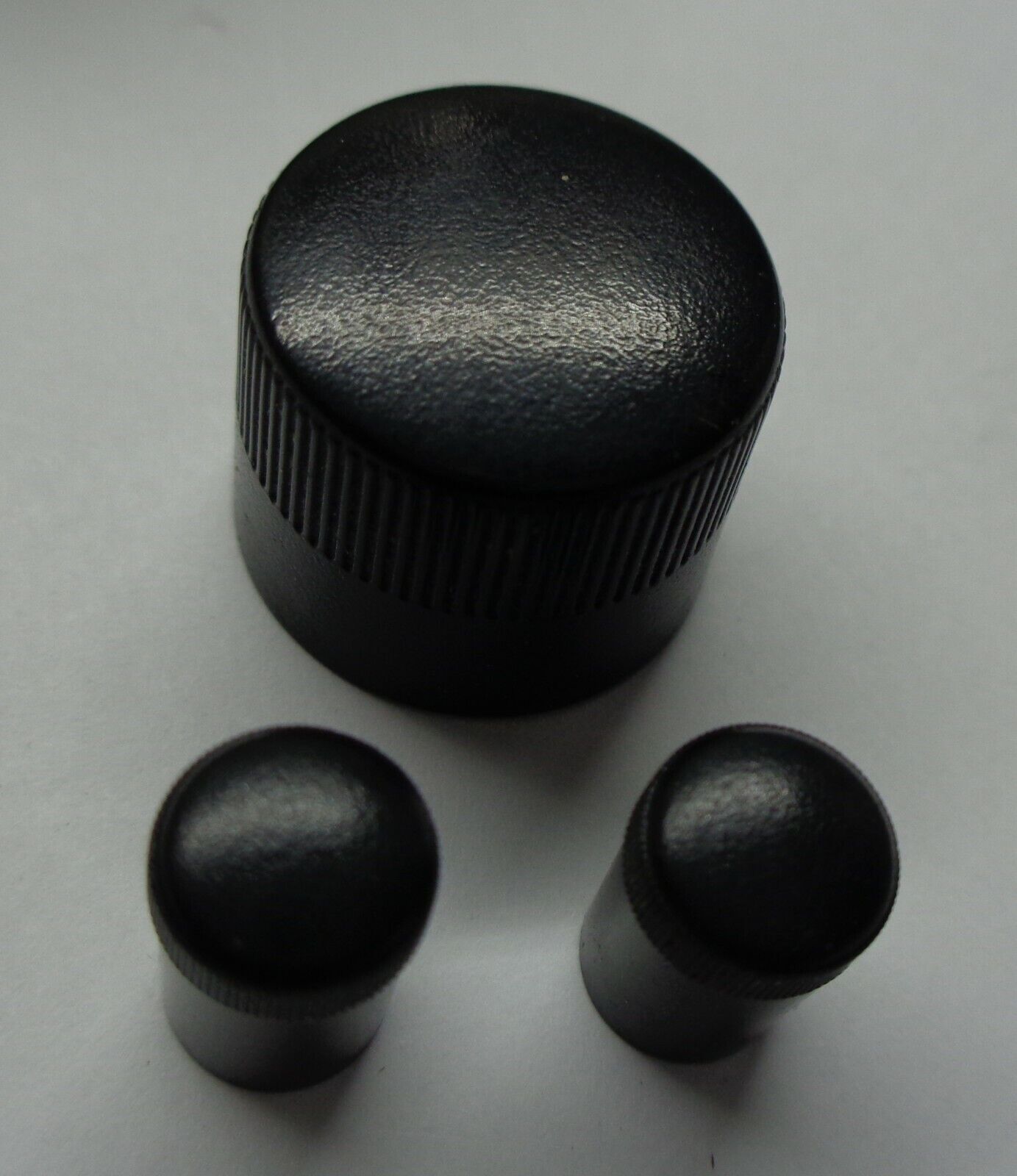99 00 01 02 03 04 HONDA ODYSSEY STEREO RADIO TUNER SELECTOR KNOB SET FREE SHIP - RarePartsFinder.Com