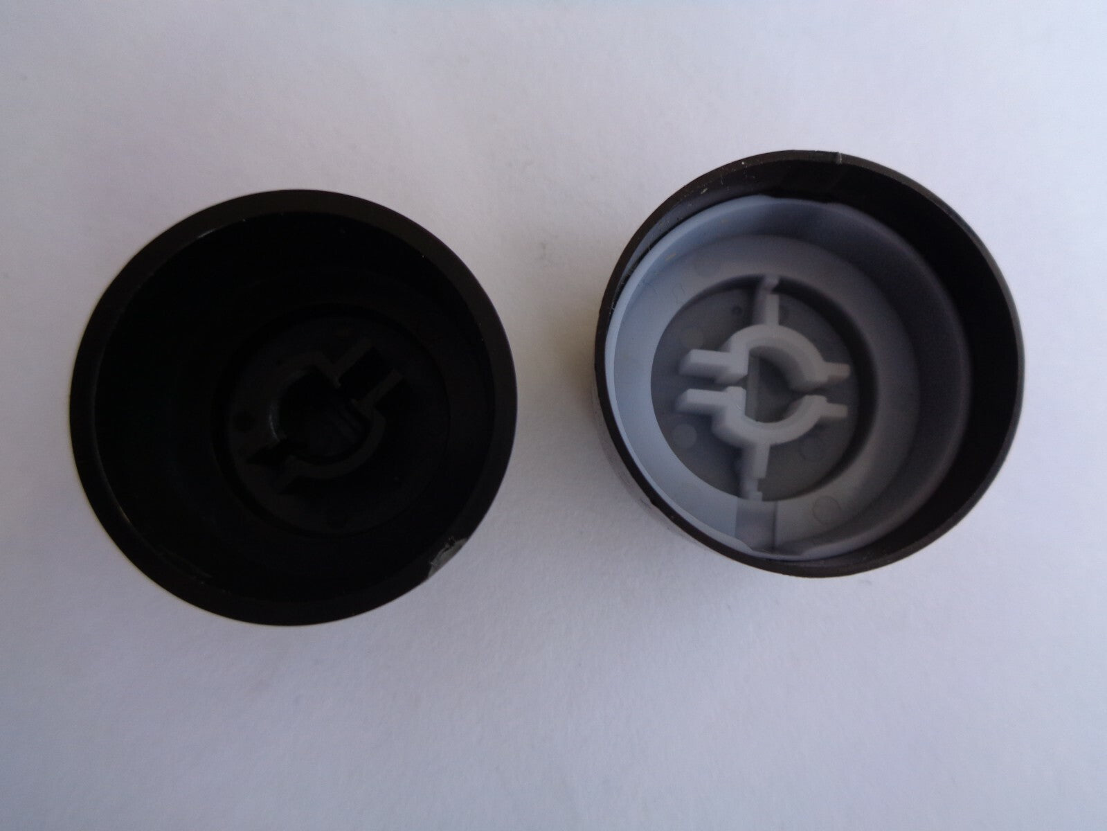 99 00 01 LEXUS RX300  RADIO STEREO TUNER SELECTOR KNOB OEM SET FREE SHIPPING! - RarePartsFinder.Com