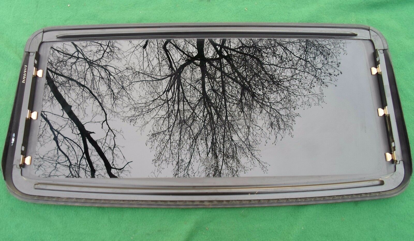 2009 VOLVO XC90 OEM YEAR SPECIFIC SUNROOF GLASS  NO ACCIDENT FREE SHIPPING!