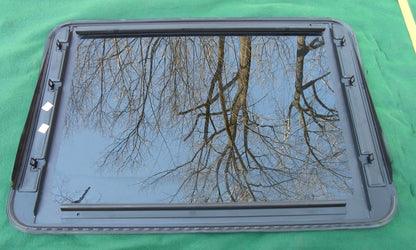 2008 PONTIAC G5 YEAR SPECIFIC OEM FACTORY SUNROOF GLASS PANEL FREE SHIPPING!