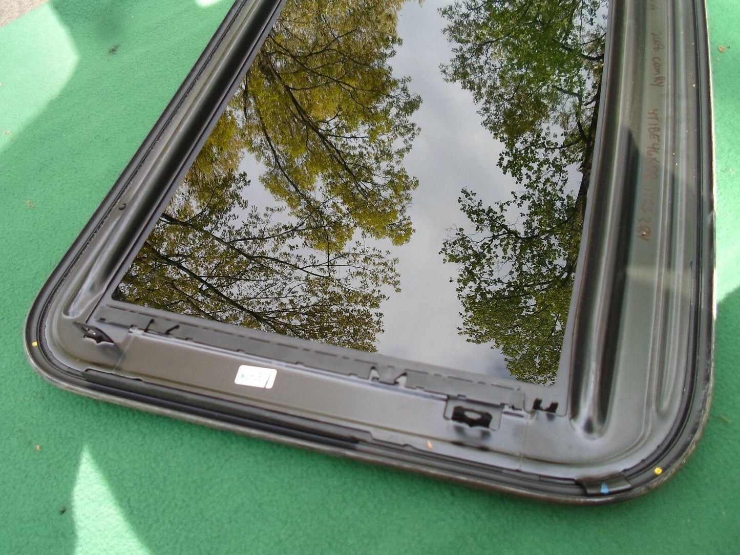 2007 TOYOTA SOLARA OEM FACTORY YEAR SPECIFIC SUNROOF GLASS  FREE SHIPPING!