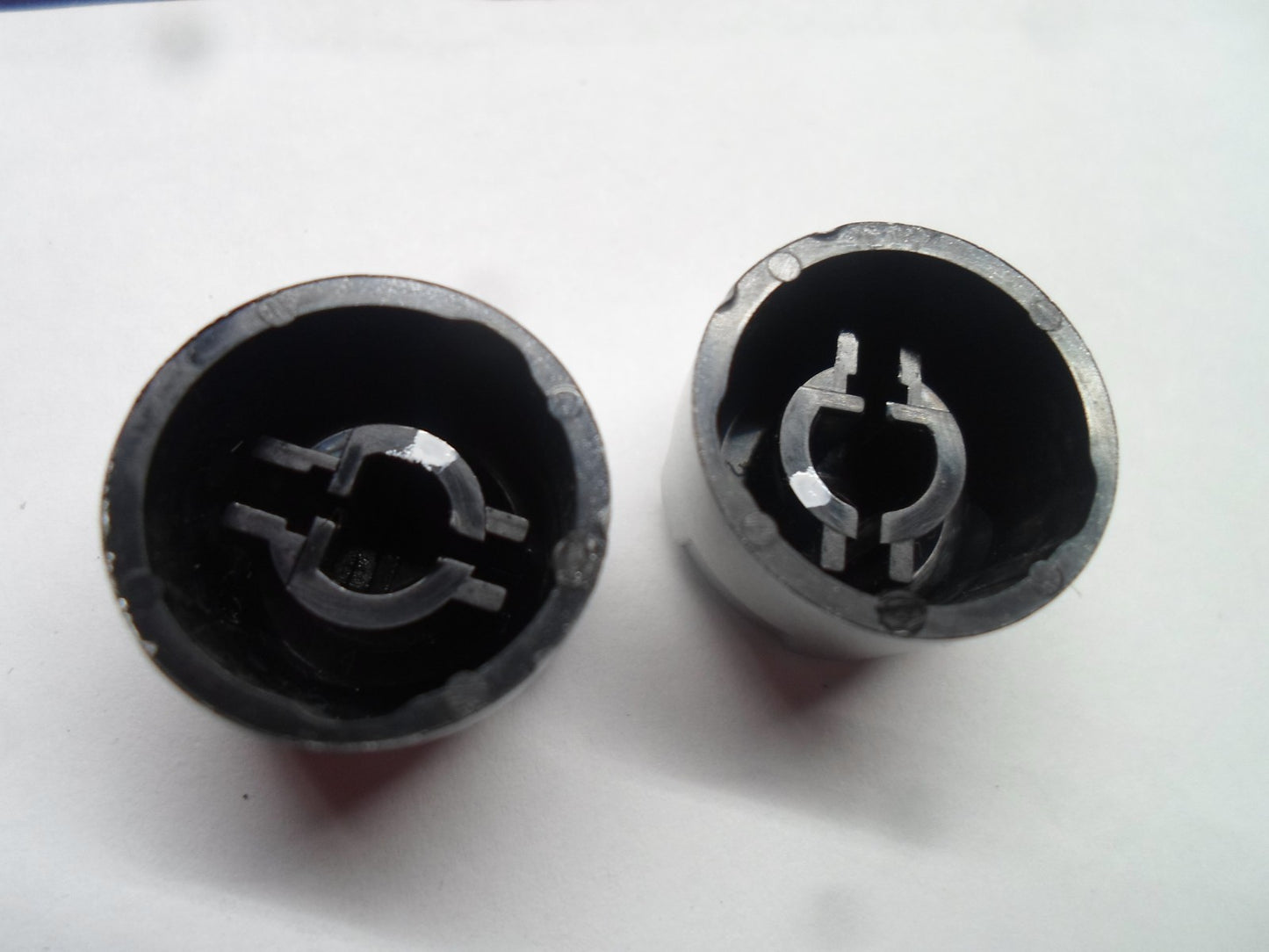 2010 - 2012 SUBARU LEGACY RADIO STEREO TUNER CONTROL KNOB SET OEM