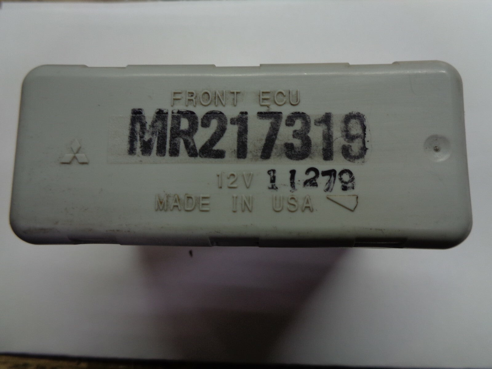 MITSUBISHI FRONT ECU RELAY UNIT MR217319 OEM TESTED FREE SHIPPING!