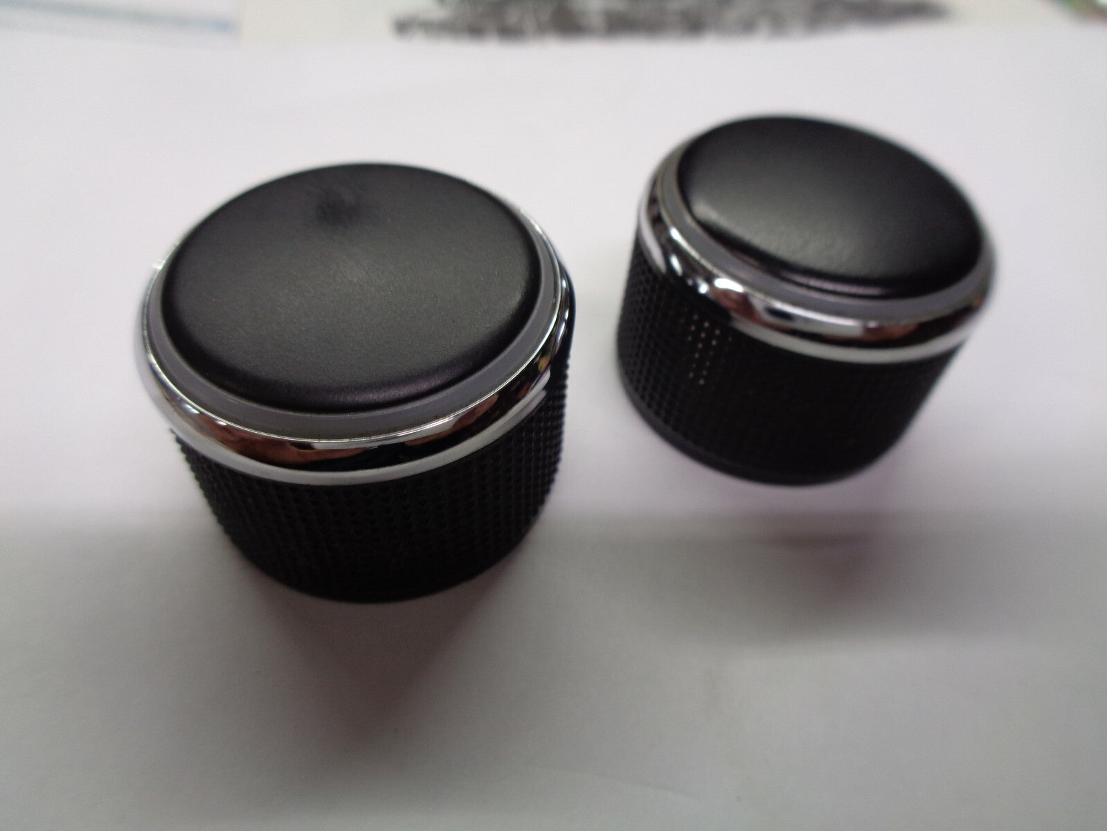 2008 DODGE NITRO RADIO STEREO TUNER KNOB SET OEM FREE SHIPPING!
