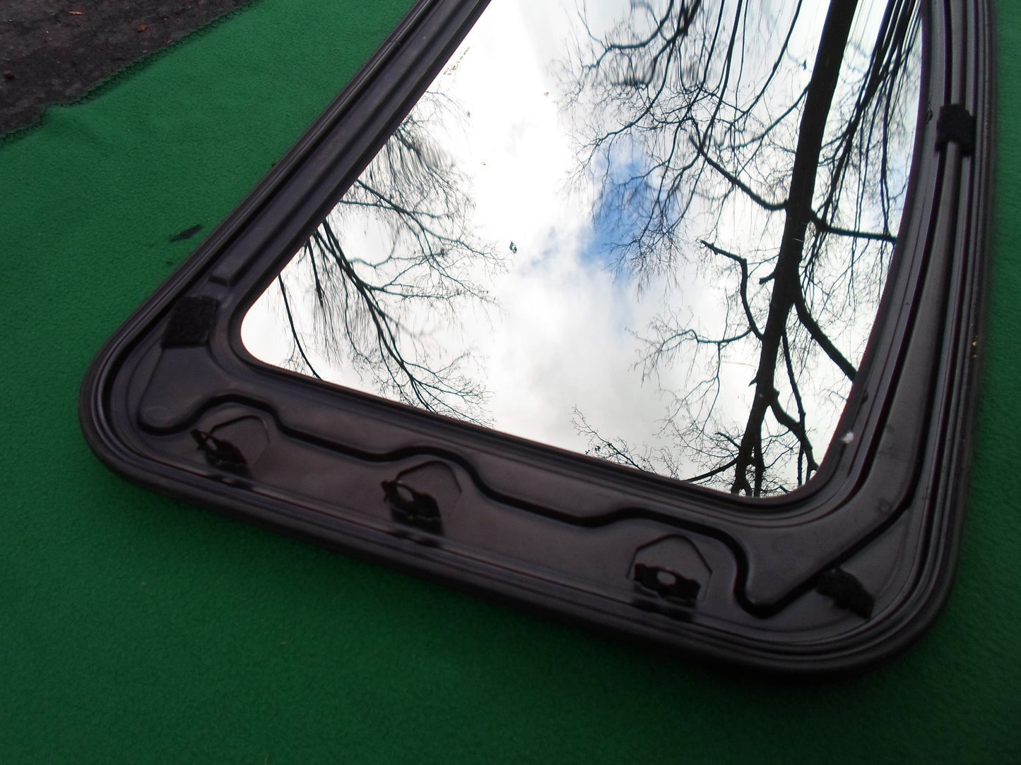 1998 MERCURY SABLE YEAR SPECIFIC  SUNROOF GLASS OEM NO ACCIDENT!  FREE SHIPPING!