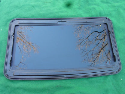 2000 BUICK REGAL YEAR SPECIFIC SUNROOF GLASS  NO ACCIDENT OEM FREE SHIPPING! - RarePartsFinder.Com
