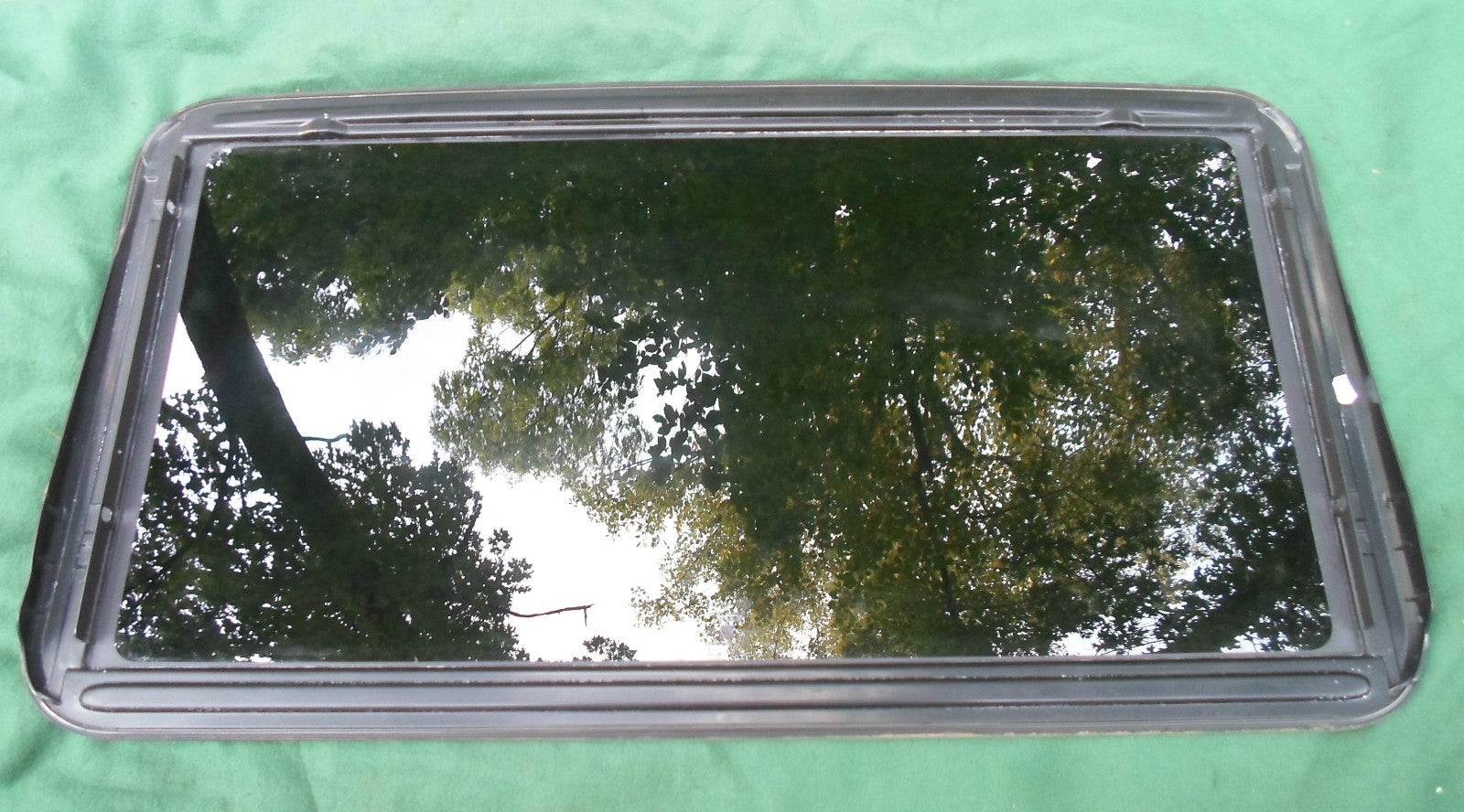 2008 CADILLAC DTS YEAR SPECIFIC SUNROOF GLASS OEM  FACTORY FREE SHIPPING! - RarePartsFinder.Com