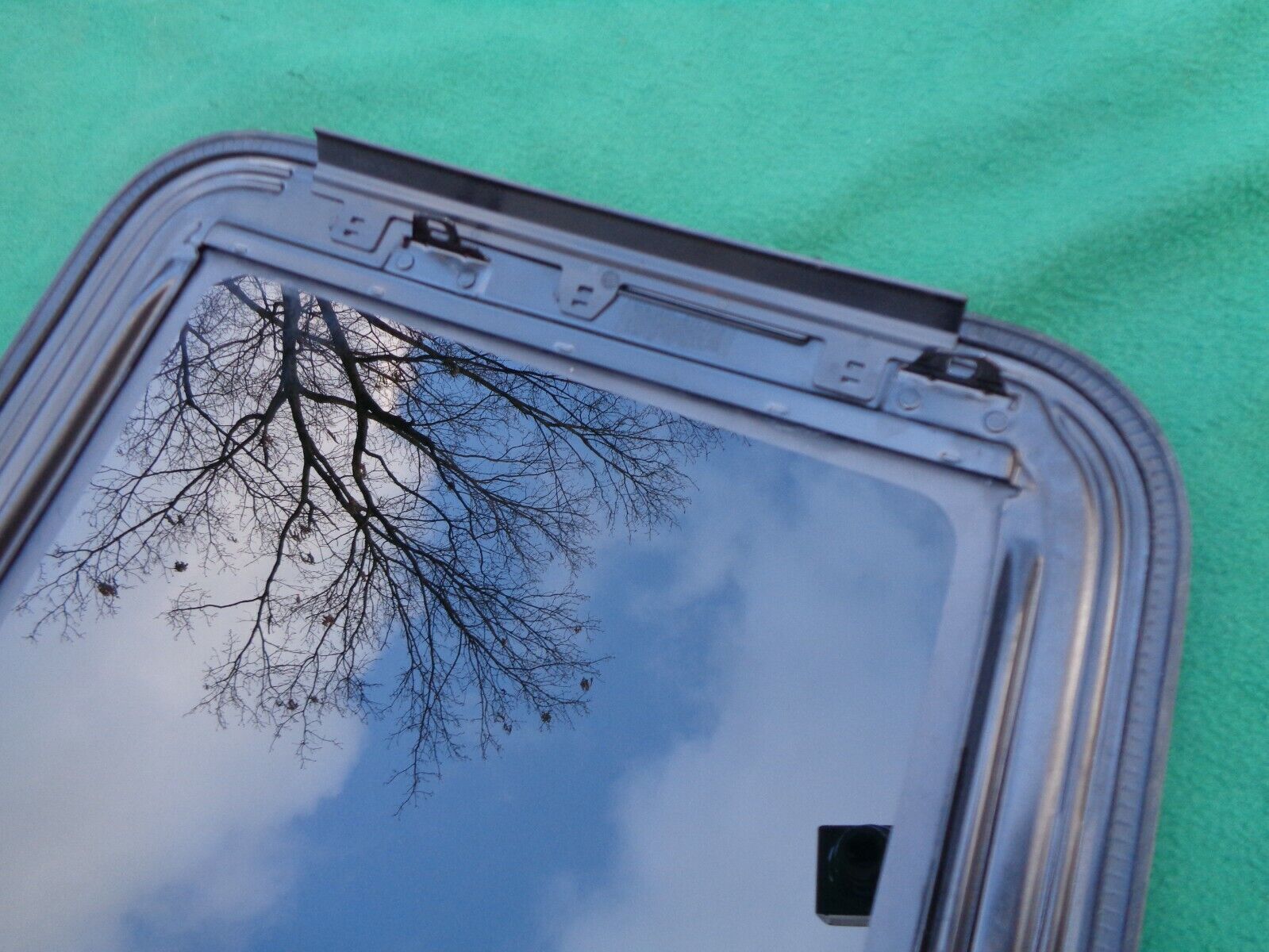 2010 - 2019 FORD TAURUS OEM FACTORY SUNROOF GLASS NO ACCIDENT FREE SHIPPING! - RarePartsFinder.Com