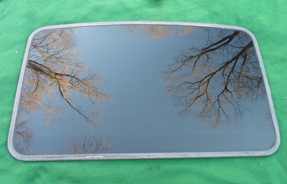 2000 BUICK REGAL YEAR SPECIFIC SUNROOF GLASS  NO ACCIDENT OEM FREE SHIPPING! - RarePartsFinder.Com