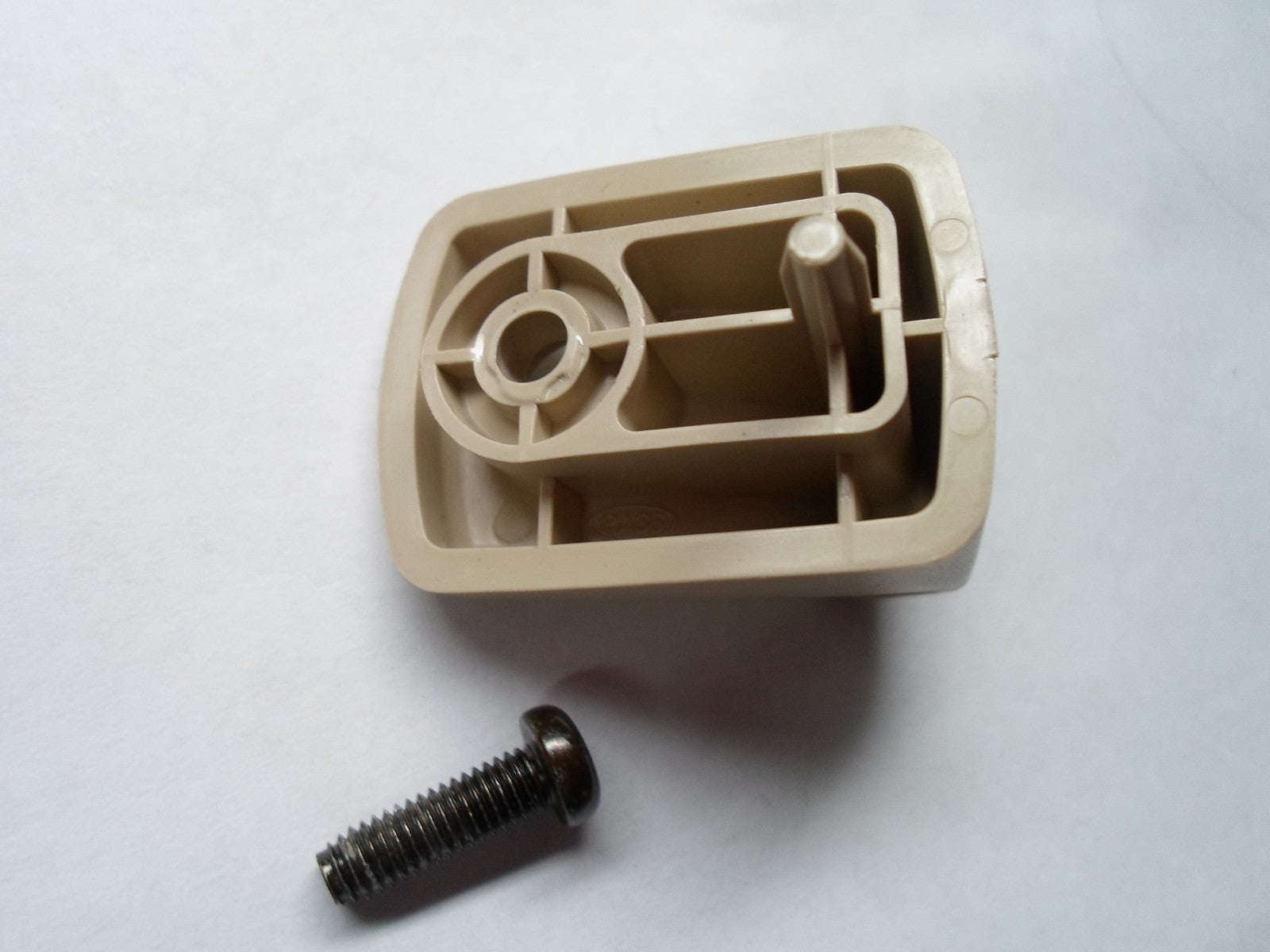 02 03 04 05 SUBARU OUTBACK WAGON SUN VISOR CLIP W/MOUNT SCREW OEM FREE SHIP SC1